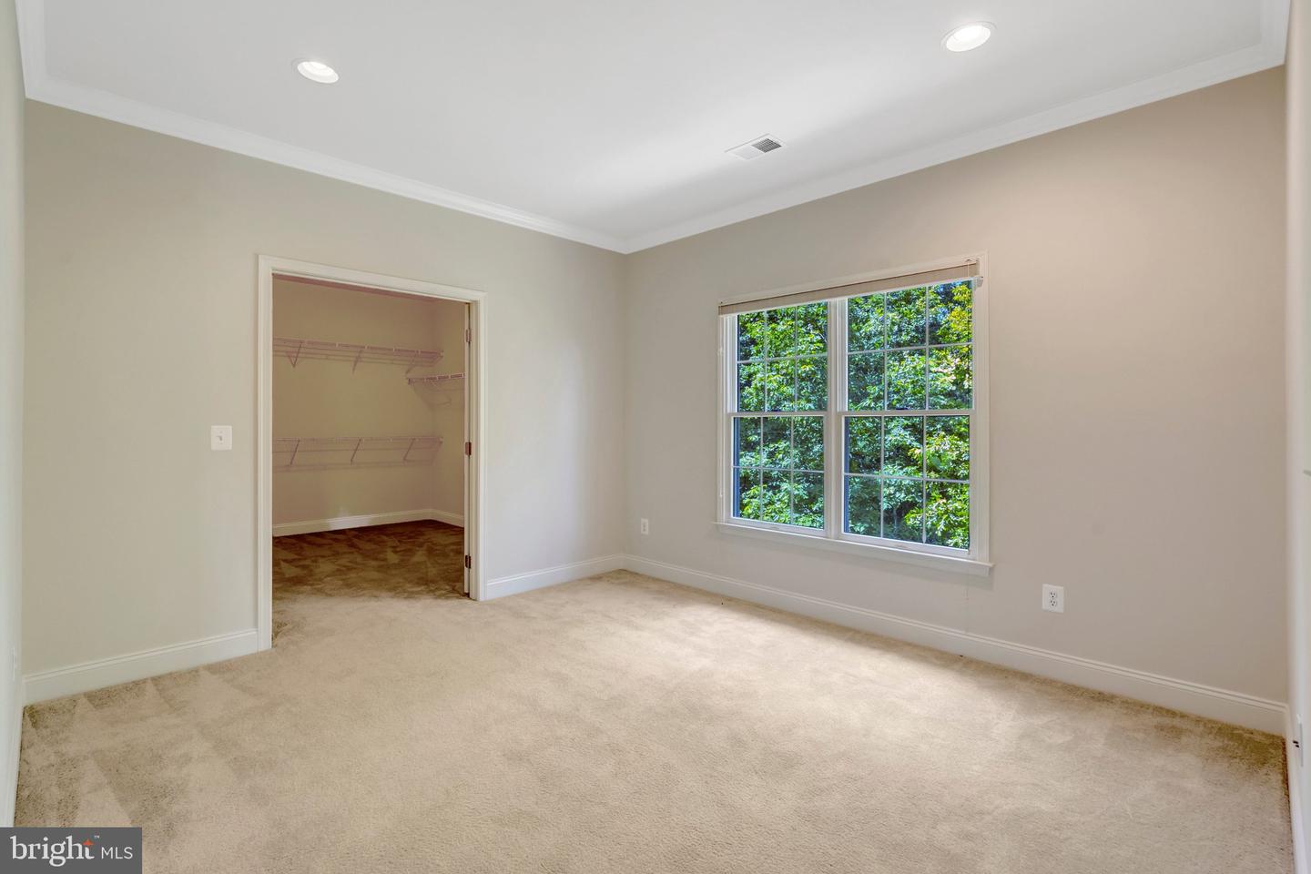 Haymarket, Virginia, 20169, United States, 5 Bedrooms Bedrooms, ,5 BathroomsBathrooms,Residential,Pending,2031766