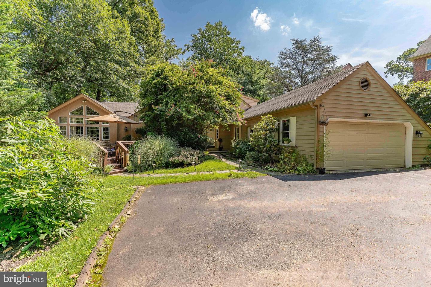 Devon, Pennsylvania, 19333, United States, 5 Bedrooms Bedrooms, ,5 BathroomsBathrooms,Residential,Active,1905102