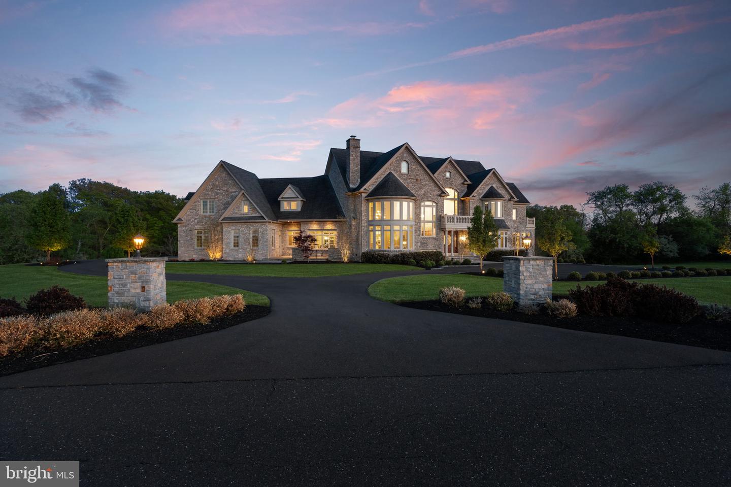 Newtown, Pennsylvania, 18940, United States, 5 Bedrooms Bedrooms, ,6 BathroomsBathrooms,Residential,Active,2044188