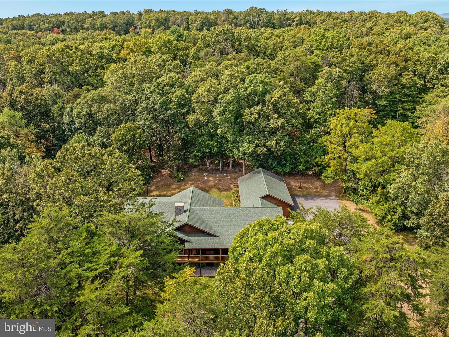 Winchester, Virginia, 22603, United States, 4 Bedrooms Bedrooms, ,4 BathroomsBathrooms,Residential,Active,1943761