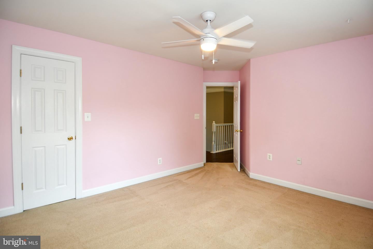 Ashburn, Virginia, 20147, United States, 6 Bedrooms Bedrooms, ,5 BathroomsBathrooms,Residential,Active,1914776