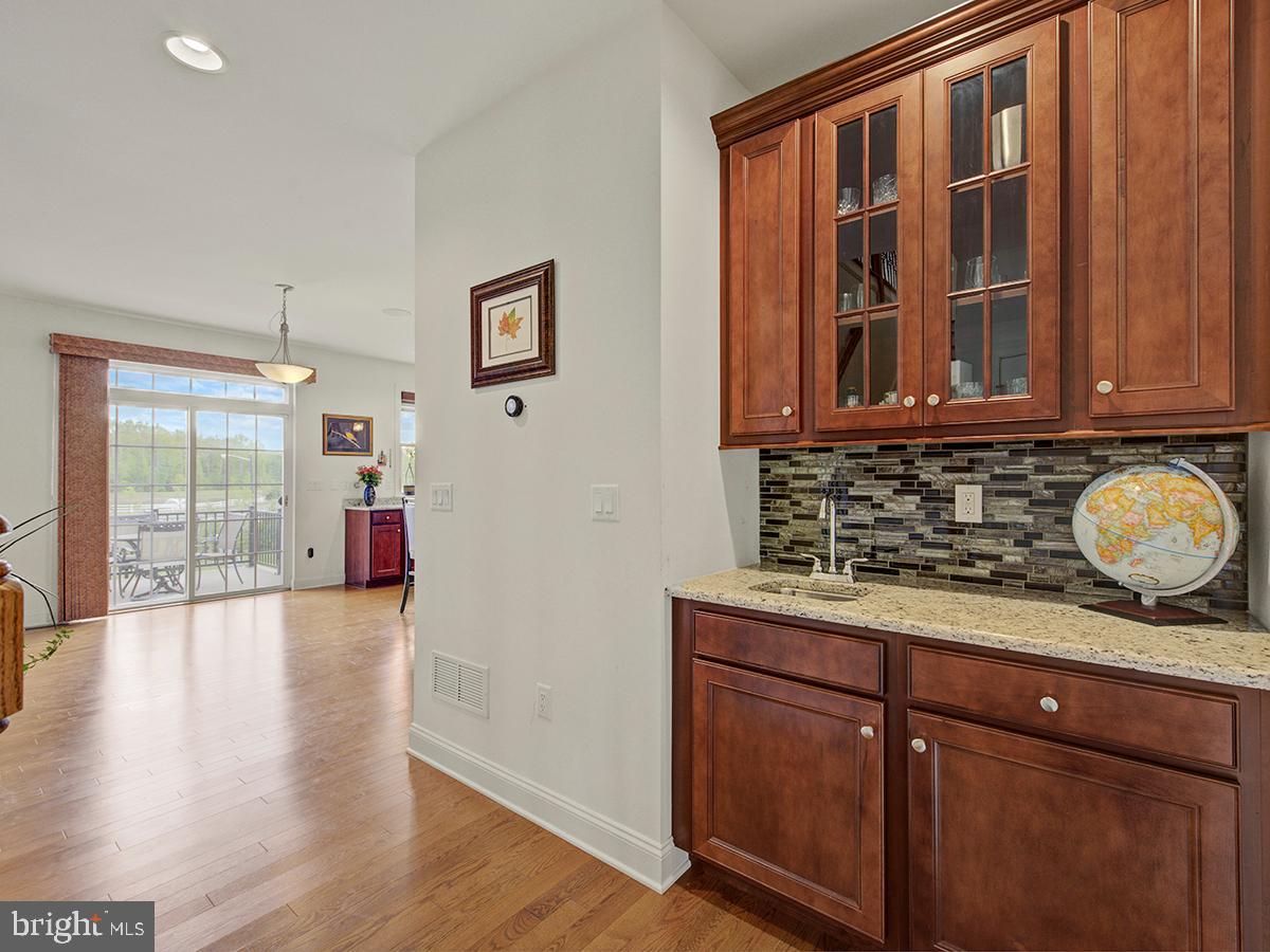 Monmouth Junction, New Jersey, 08852, United States, 5 Bedrooms Bedrooms, ,6 BathroomsBathrooms,Residential,Active,1820314