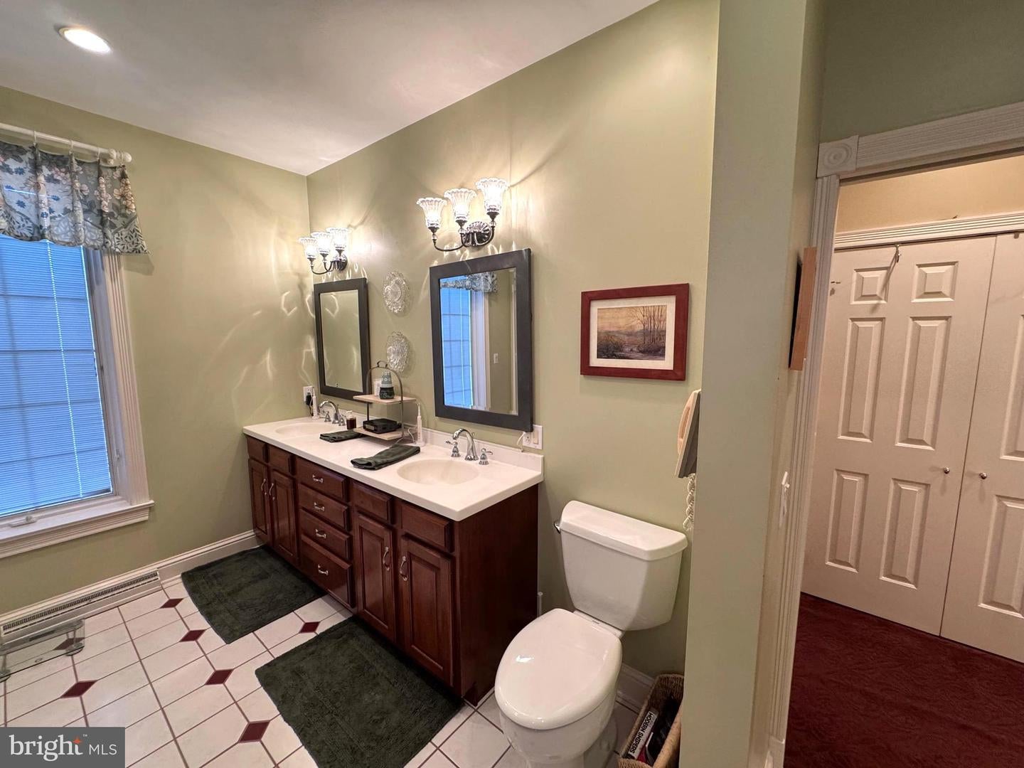 State College, Pennsylvania, 16801, United States, 4 Bedrooms Bedrooms, ,4 BathroomsBathrooms,Residential,Active,1988791