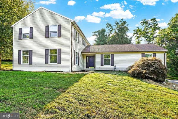 4 APPLE HILL LN, YORK, PA 17402 - Image 1