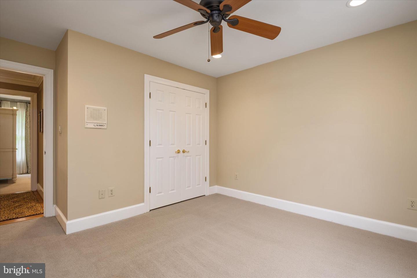 Rockville, Maryland, 20852, United States, 4 Bedrooms Bedrooms, ,4 BathroomsBathrooms,Residential,Active,2045026