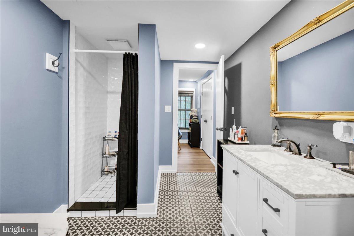 Lancaster, Pennsylvania, 17603, United States, 4 Bedrooms Bedrooms, ,3 BathroomsBathrooms,Residential,Active,1936456