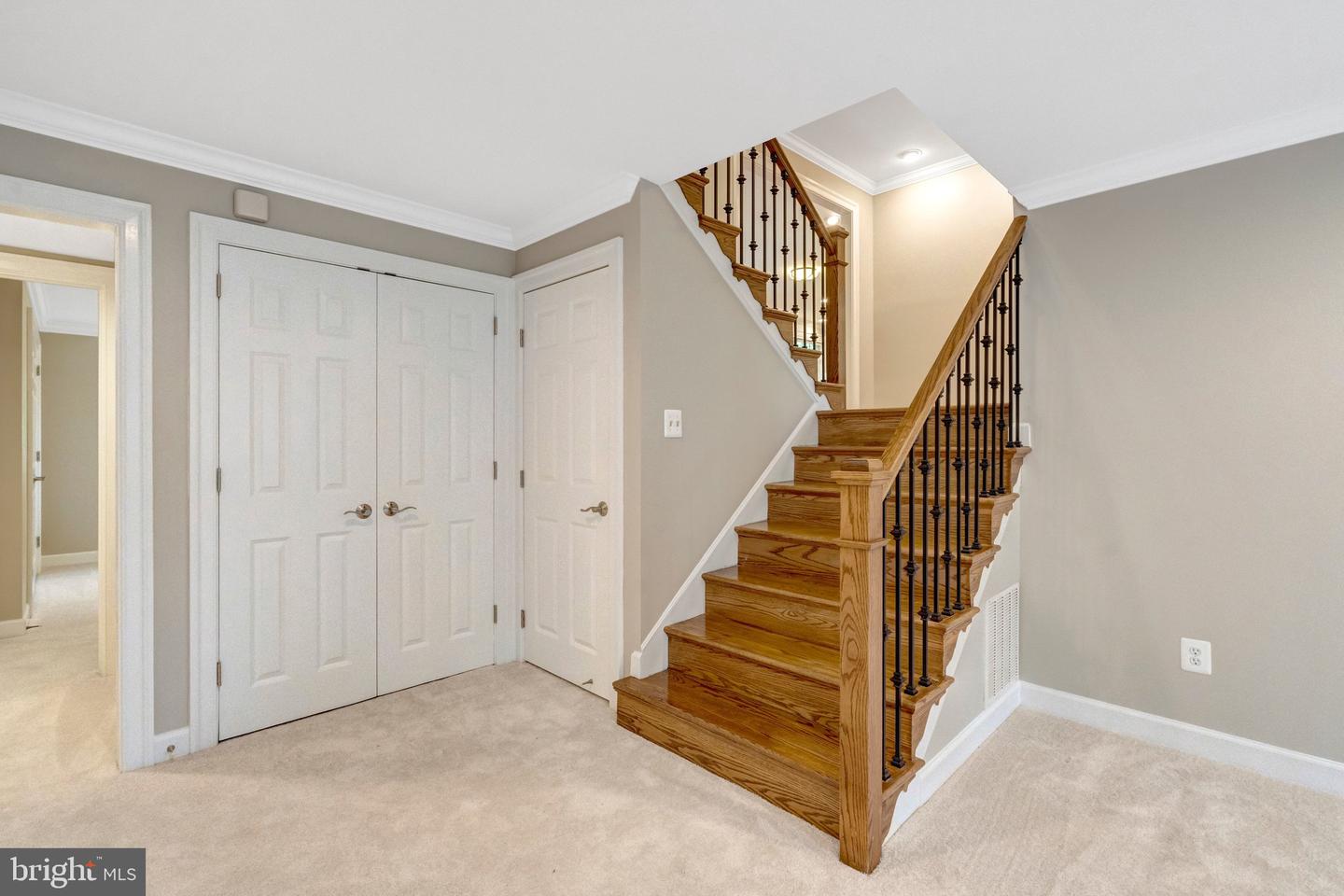 Fairfax, Virginia, 22030, United States, 4 Bedrooms Bedrooms, ,3 BathroomsBathrooms,Residential,Active,2045005