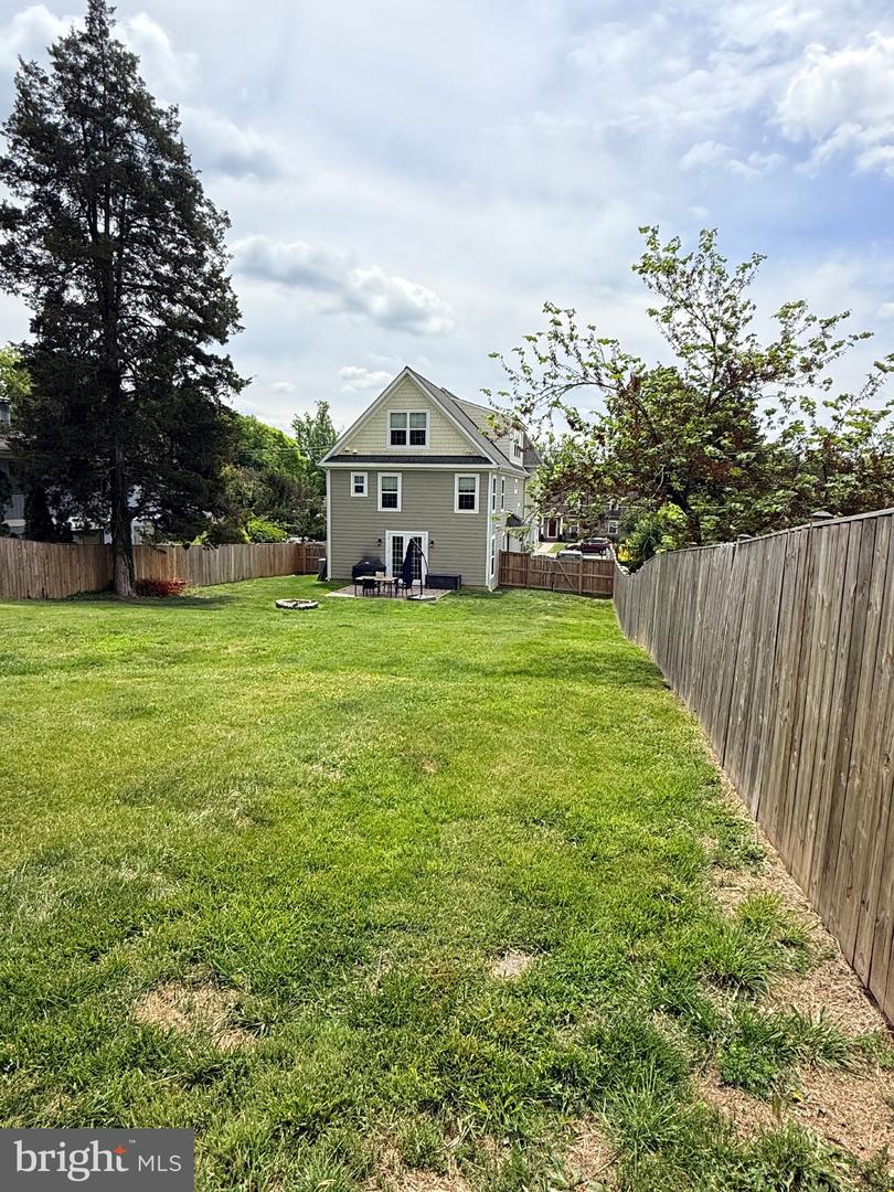 Annandale, Virginia, 22003, United States, 4 Bedrooms Bedrooms, ,4 BathroomsBathrooms,Residential,Active,2044601