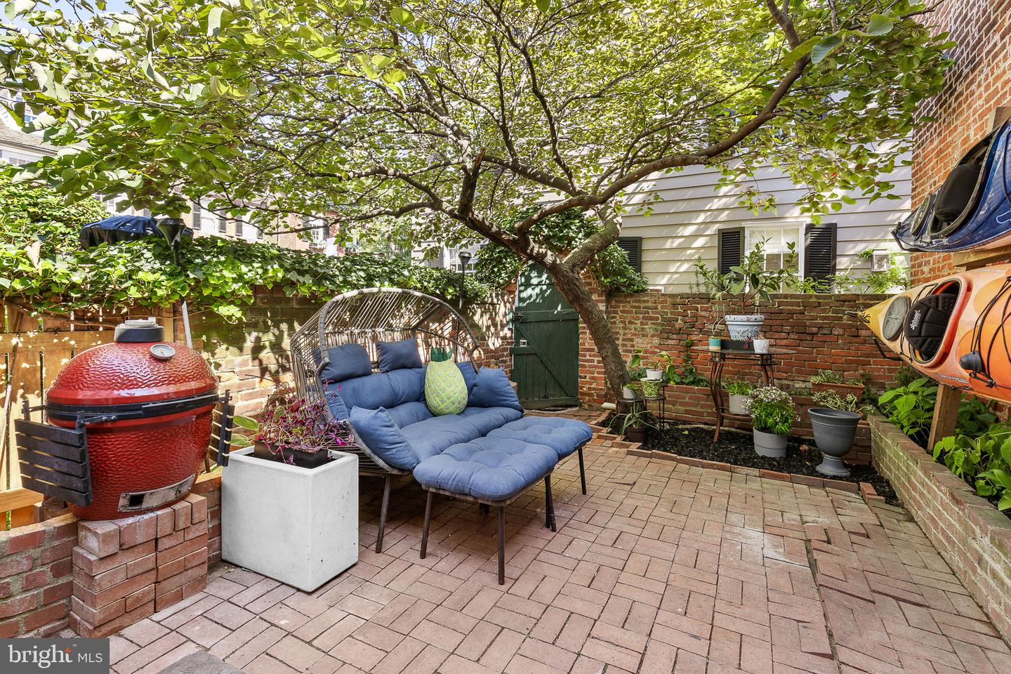 Alexandria, Virginia, 22314, United States, 3 Bedrooms Bedrooms, ,3 BathroomsBathrooms,Residential,Active,1927676