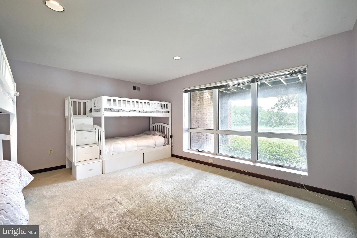 Spring Grove, Pennsylvania, 17362, United States, 6 Bedrooms Bedrooms, ,6 BathroomsBathrooms,Residential,Active,1825088