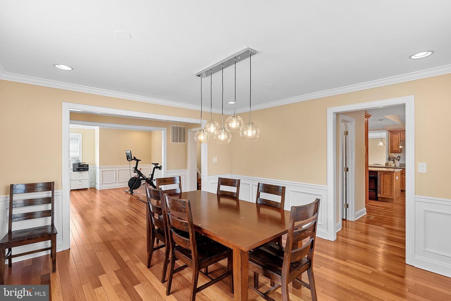 Annandale, Virginia, 22003, United States, 4 Bedrooms Bedrooms, ,4 BathroomsBathrooms,Residential,Active,2044601