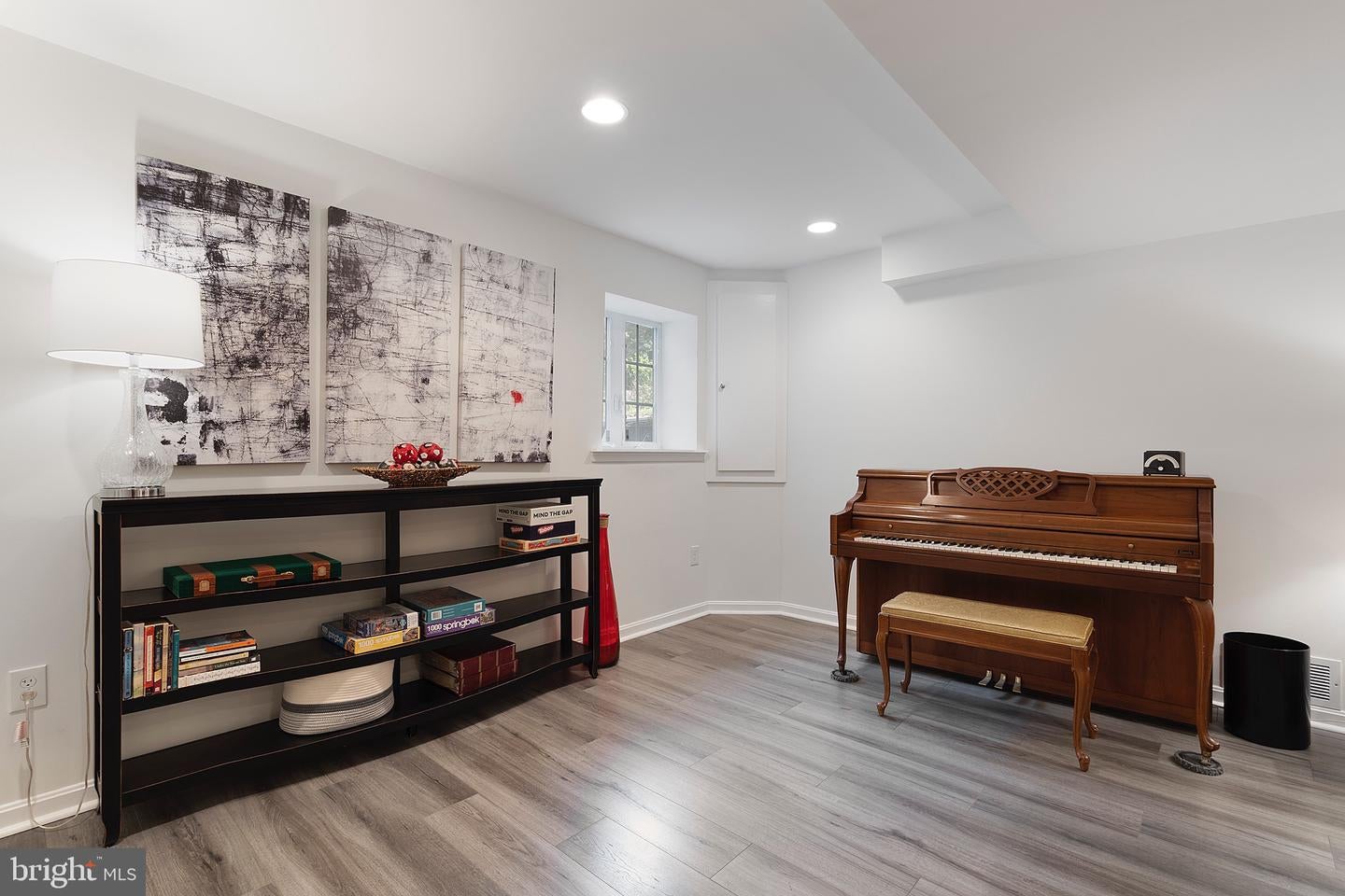 Arlington, Virginia, 22207, United States, 5 Bedrooms Bedrooms, ,4 BathroomsBathrooms,Residential,Active,1943764