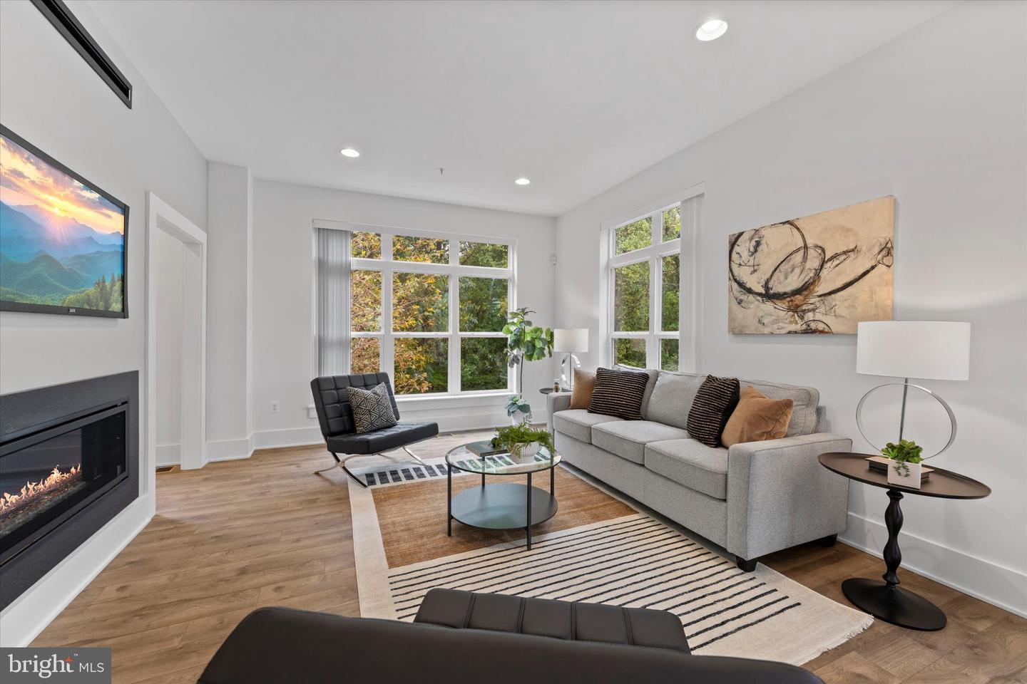 Potomac, Maryland, 20854, United States, 4 Bedrooms Bedrooms, ,5 BathroomsBathrooms,Residential,Active,1961966