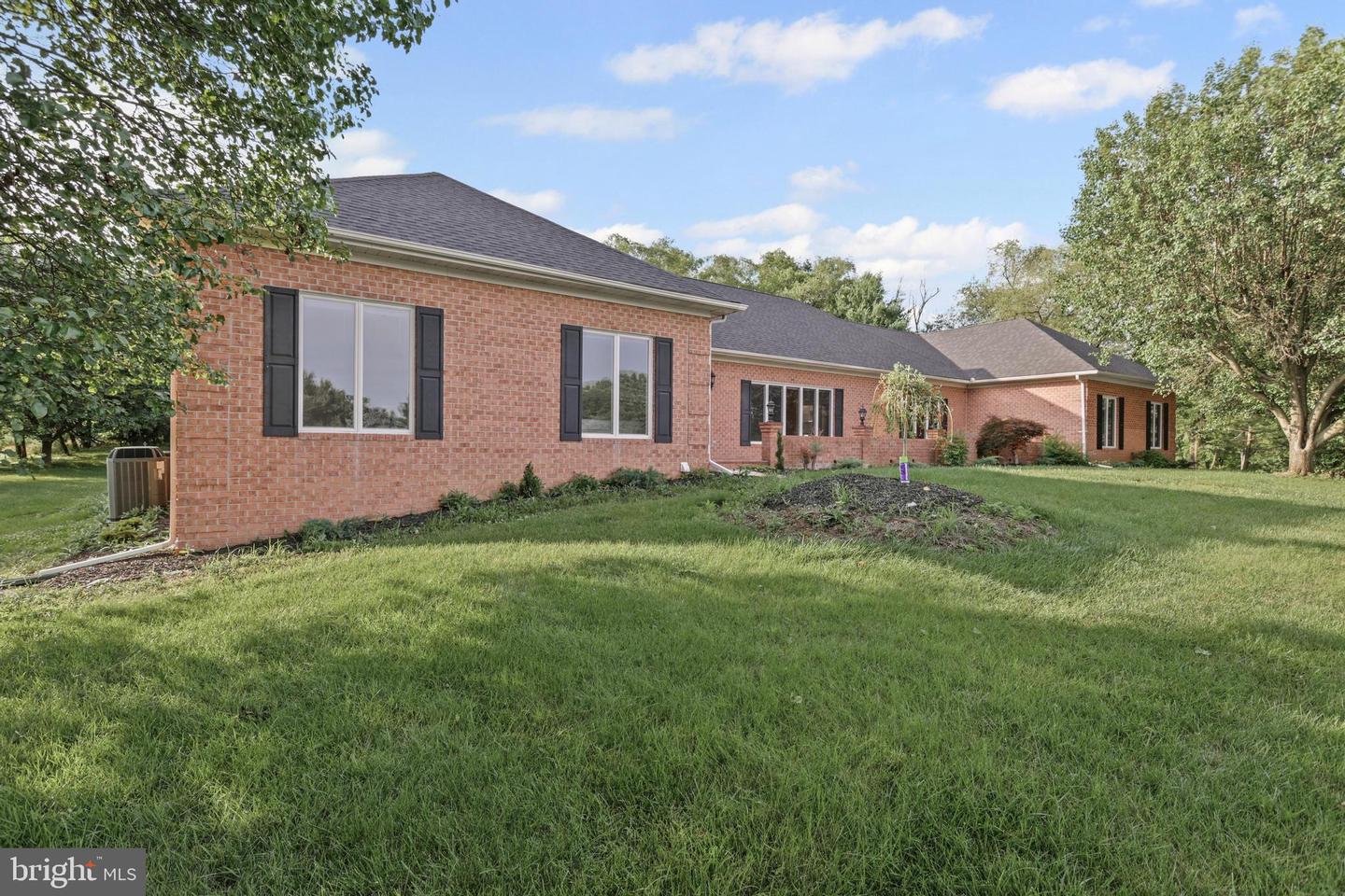 Cockeysville, Maryland, 21030, United States, 7 Bedrooms Bedrooms, ,6 BathroomsBathrooms,Residential,Active,1863326