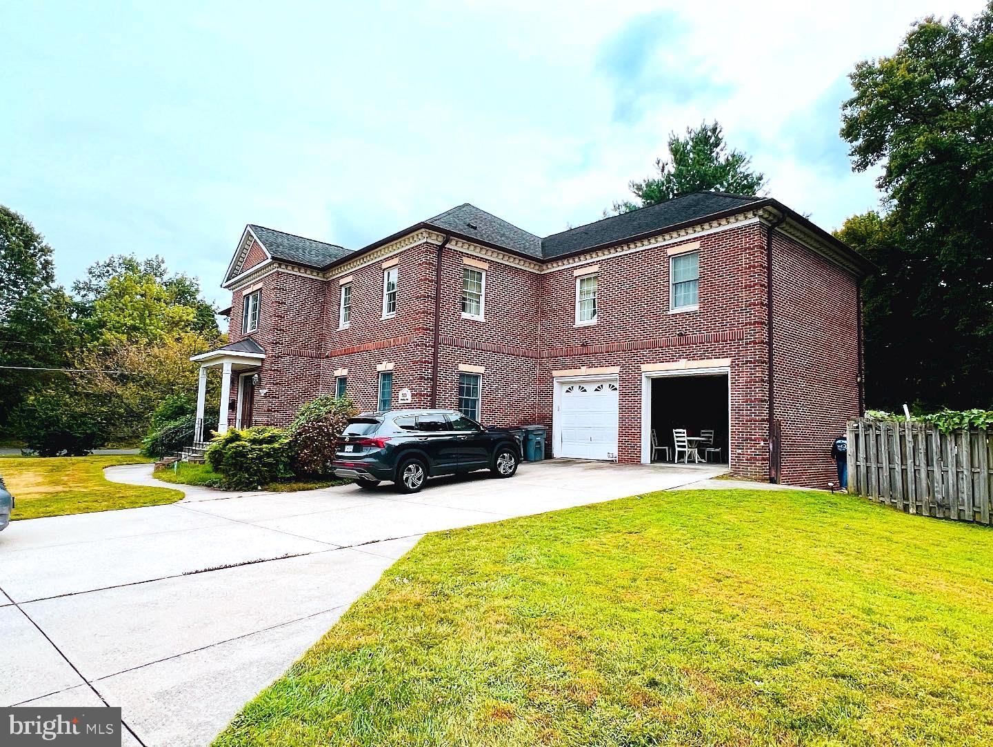 Falls Church, Virginia, 22042, United States, 6 Bedrooms Bedrooms, ,6 BathroomsBathrooms,Residential,Active,1946533