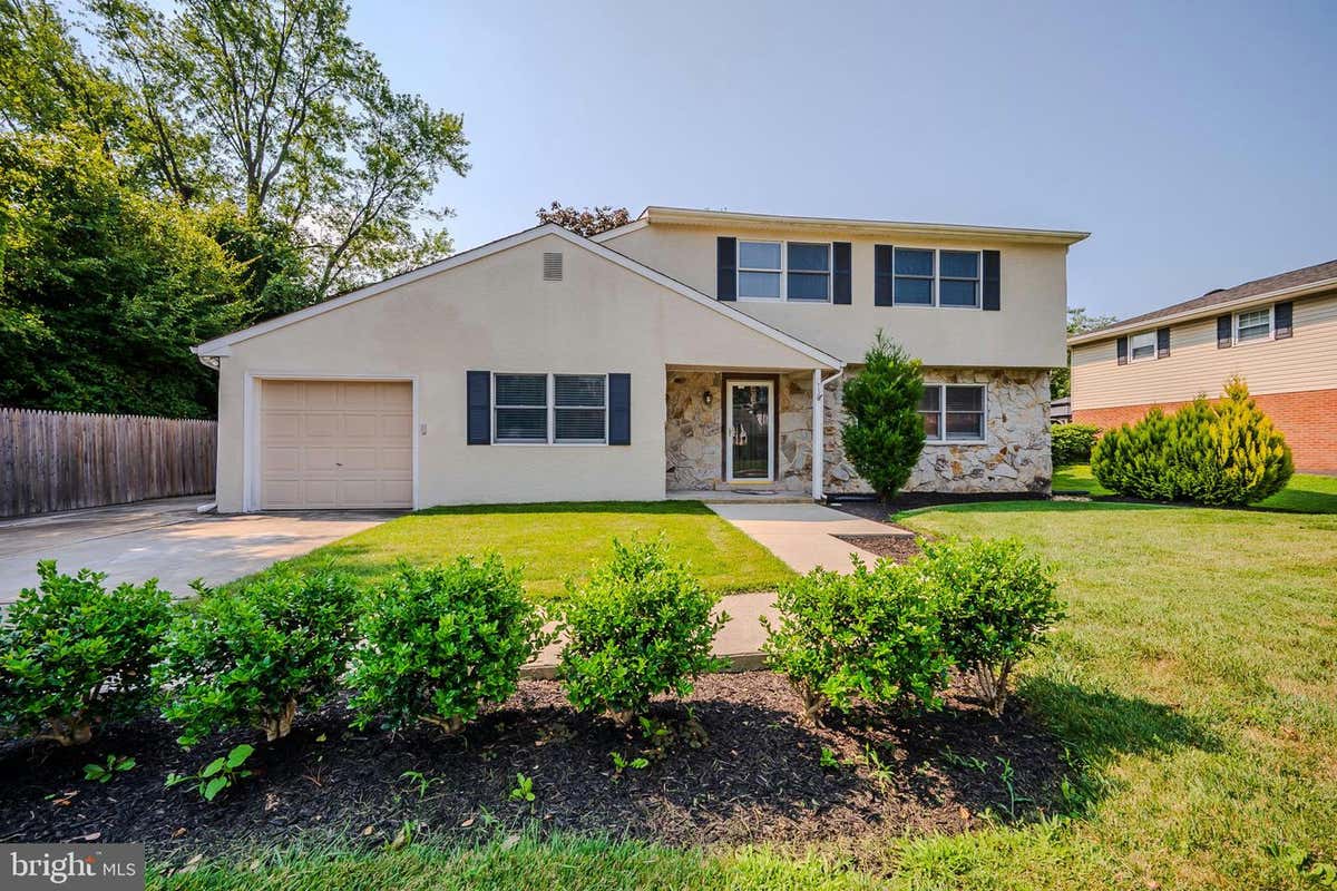 73 WHITE CLAY CRES, NEWARK, DE 19711, photo 1 of 41