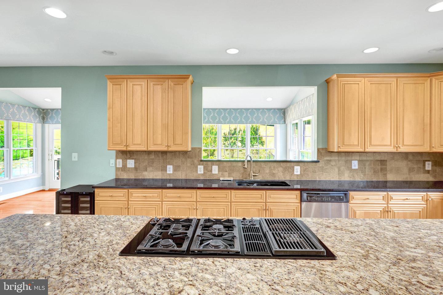 Leesburg, Virginia, 20175, United States, 4 Bedrooms Bedrooms, ,5 BathroomsBathrooms,Residential,Active,1894598
