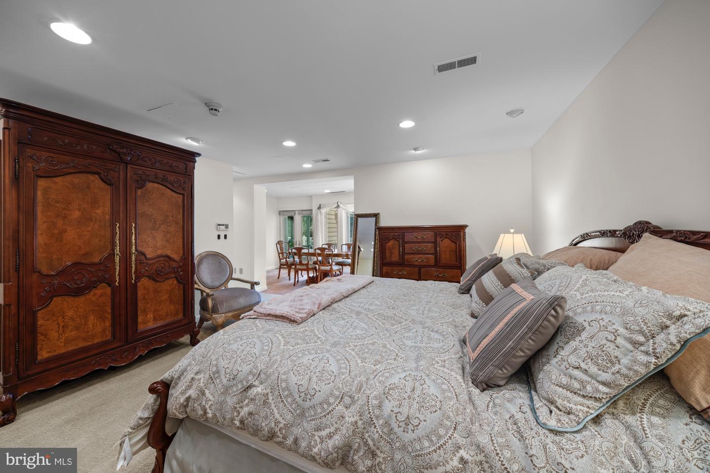 Hammonton, New Jersey, 08037, United States, 5 Bedrooms Bedrooms, ,6 BathroomsBathrooms,Residential,Active,1954441