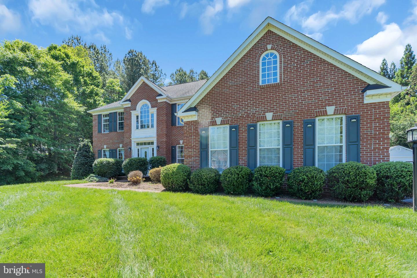 Manassas, Virginia, 20112, United States, 6 Bedrooms Bedrooms, ,5 BathroomsBathrooms,Residential,Active,2052030