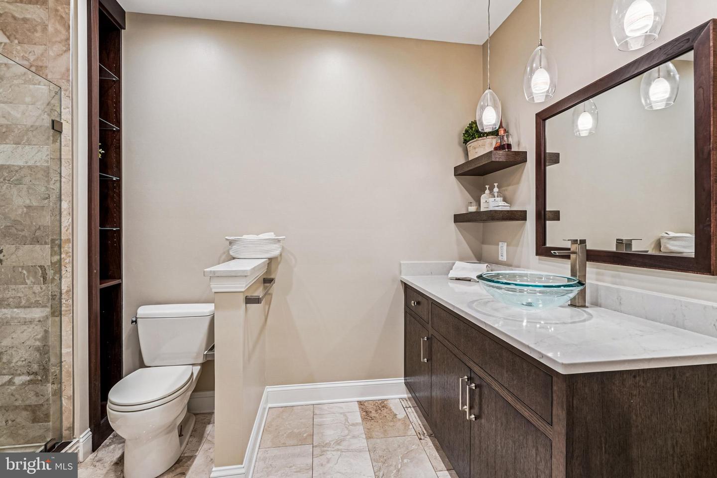 Leesburg, Virginia, 20175, United States, 5 Bedrooms Bedrooms, ,6 BathroomsBathrooms,Residential,Active,1987213