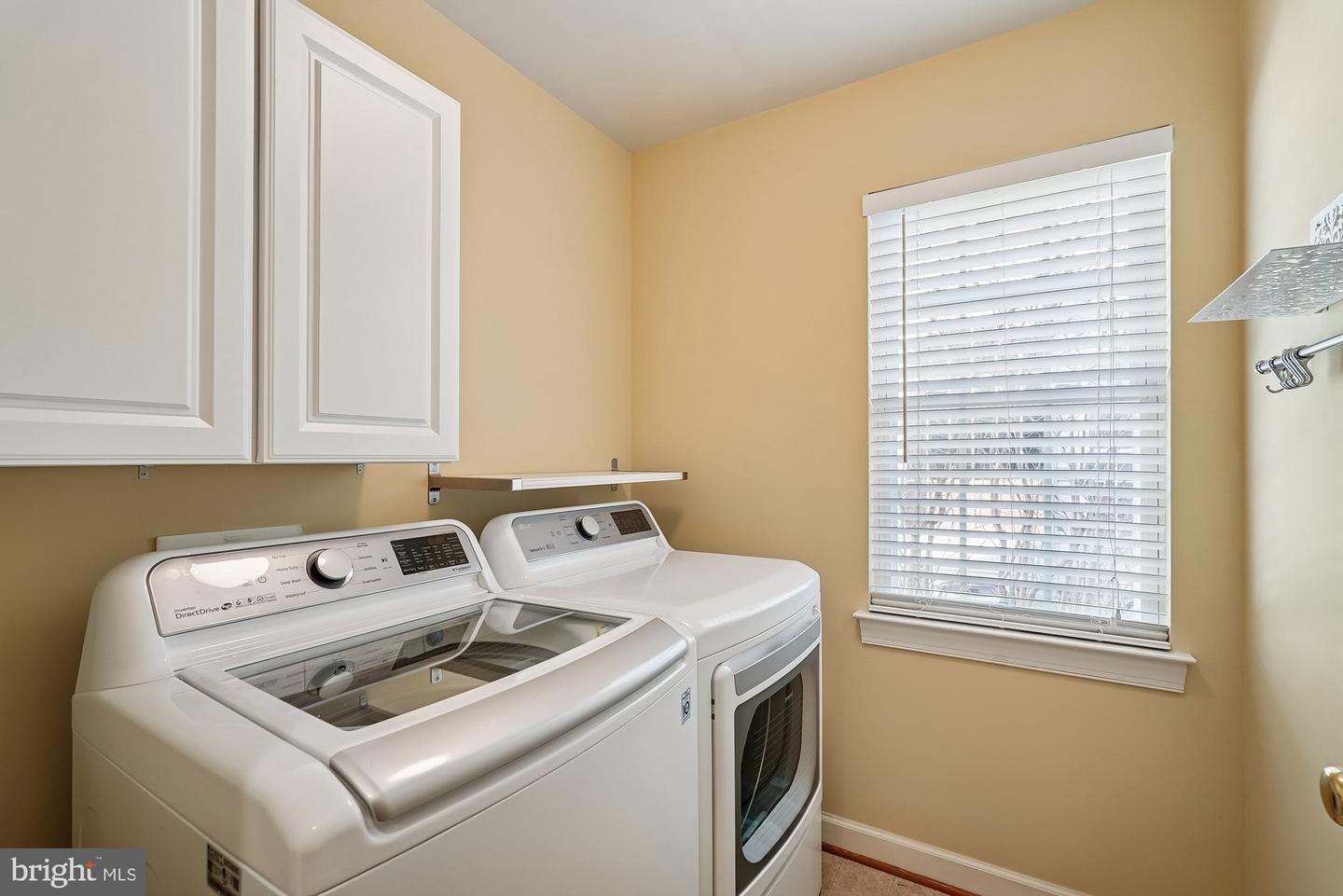 Chantilly, Virginia, 20152, United States, 4 Bedrooms Bedrooms, ,5 BathroomsBathrooms,Residential,Active,2015820