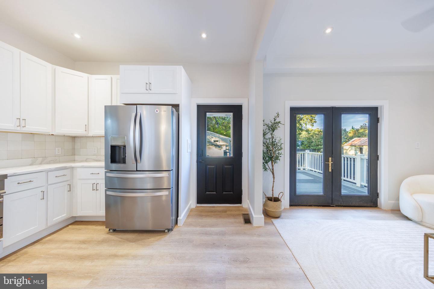 Washington, District Of Columbia, 20018, United States, 6 Bedrooms Bedrooms, ,5 BathroomsBathrooms,Residential,Active,1964489