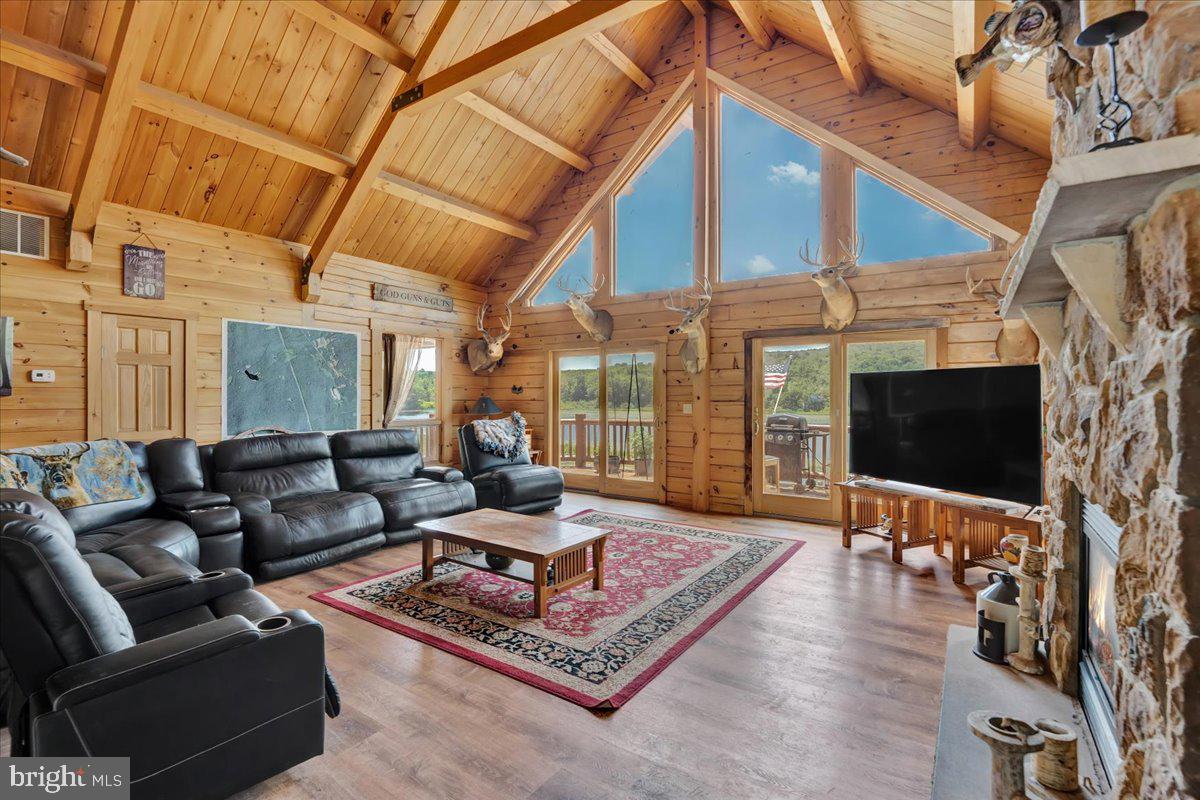 White Haven, Pennsylvania, 18661, United States, 5 Bedrooms Bedrooms, ,3 BathroomsBathrooms,Residential,Active,1888981