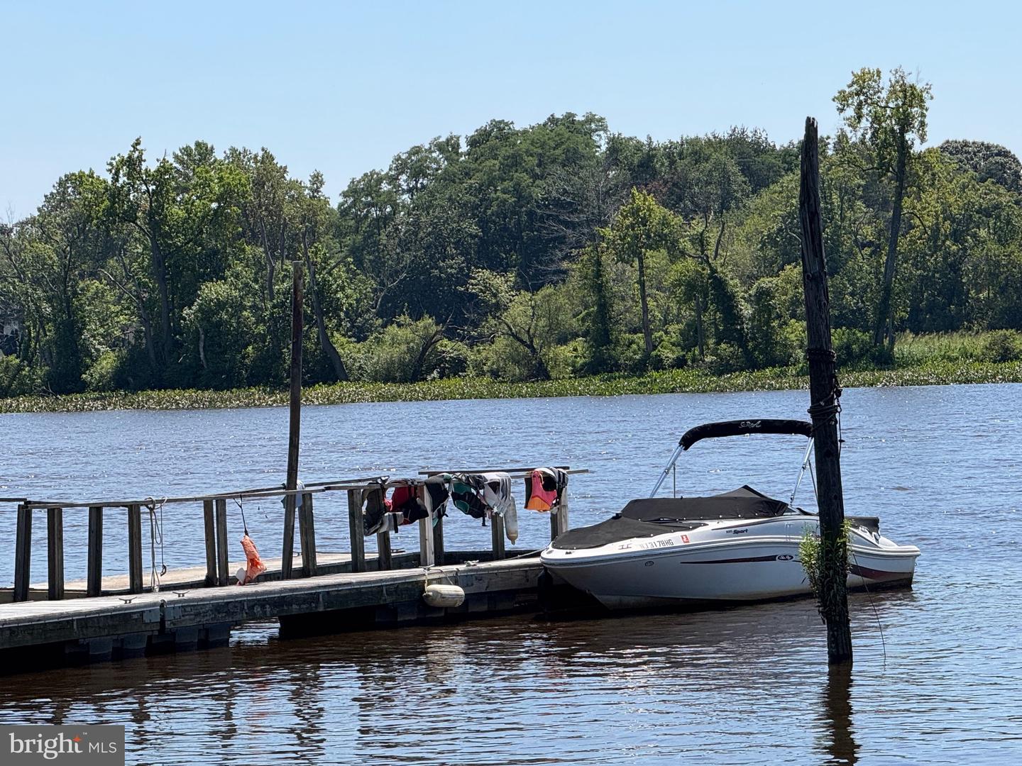 Delanco, New Jersey, 08075, United States, 5 Bedrooms Bedrooms, ,3 BathroomsBathrooms,Residential,Active,1914605