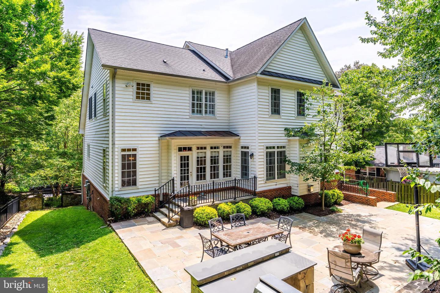 Alexandria, Virginia, 22307, United States, 5 Bedrooms Bedrooms, ,5 BathroomsBathrooms,Residential,Active,1945214