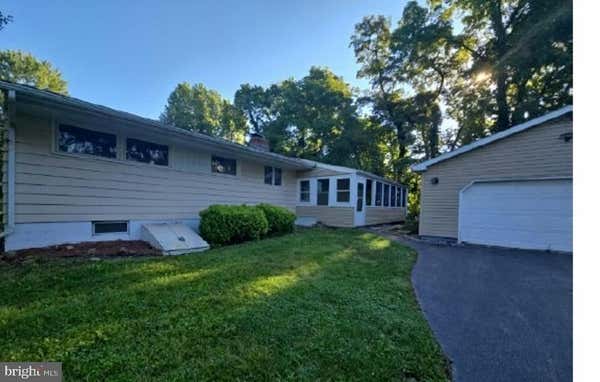 336 E MAITLAND LN, NEW CASTLE, PA 16105 - Image 1