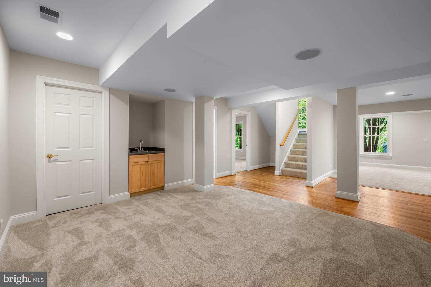 Ellicott City, Maryland, 21042, United States, 5 Bedrooms Bedrooms, ,5 BathroomsBathrooms,Residential,Pending,2045798