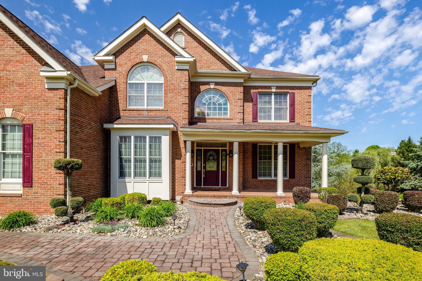 Leesburg, Virginia, 20175, United States, 5 Bedrooms Bedrooms, ,5 BathroomsBathrooms,Residential,Active,2021689
