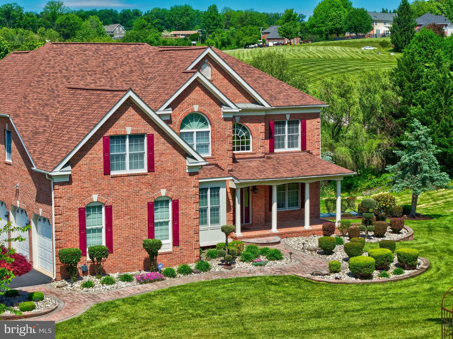 Leesburg, Virginia, 20175, United States, 5 Bedrooms Bedrooms, ,5 BathroomsBathrooms,Residential,Active,2021689