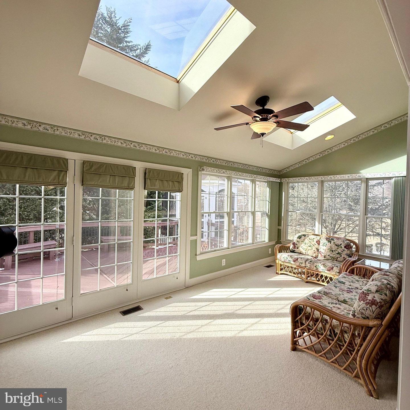 Leesburg, Virginia, 20175, United States, 5 Bedrooms Bedrooms, ,5 BathroomsBathrooms,Residential,Active,2021689
