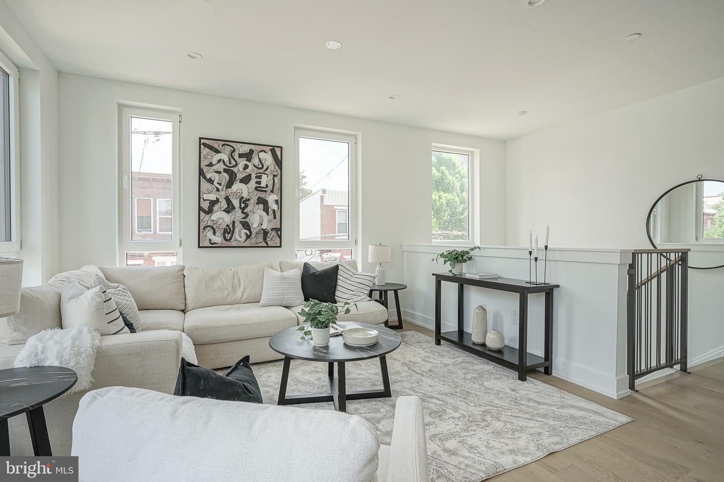 Philadelphia, Pennsylvania, 19125, United States, 4 Bedrooms Bedrooms, ,5 BathroomsBathrooms,Residential,Active,2045558