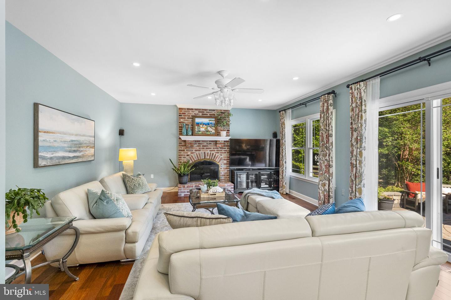 Poolesville, Maryland, 20837, United States, 4 Bedrooms Bedrooms, ,5 BathroomsBathrooms,Residential,Active,2052019