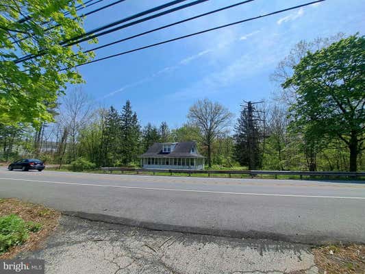 1703 S COLLEGEVILLE RD, COLLEGEVILLE, PA 19426, photo 3 of 15