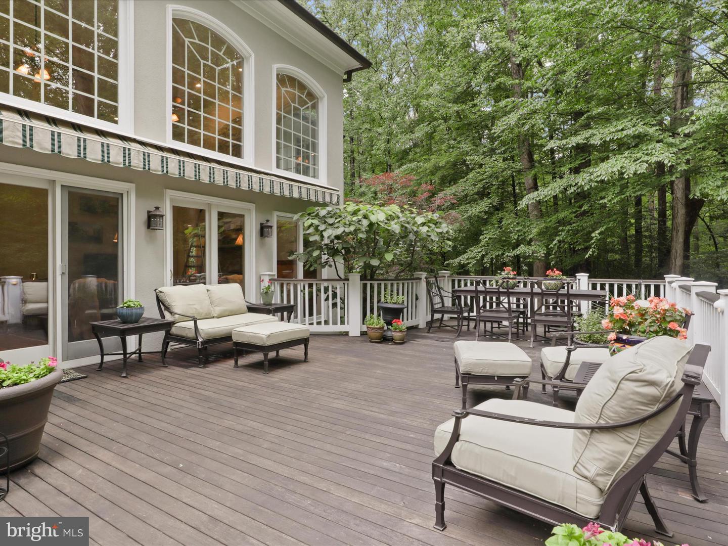 Fairfax Station, Virginia, 22039, United States, 5 Bedrooms Bedrooms, ,5 BathroomsBathrooms,Residential,Active,1943756