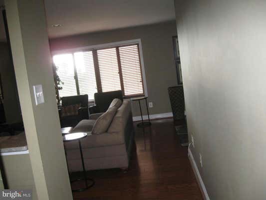 3101 S MANCHESTER ST APT 807, FALLS CHURCH, VA 22044, photo 2 of 8