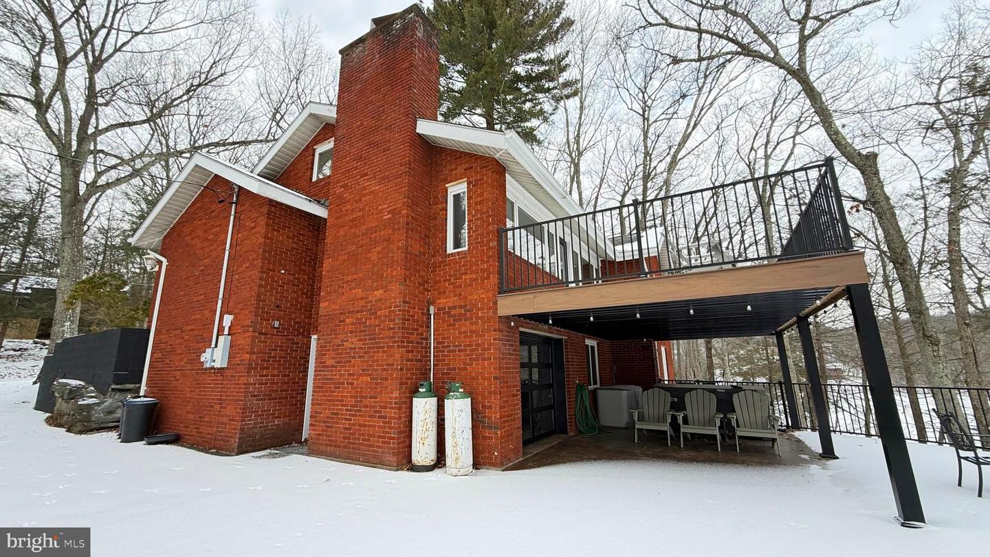 Lakeville, Pennsylvania, 18438, United States, 4 Bedrooms Bedrooms, ,2 BathroomsBathrooms,Residential,Active,2007650