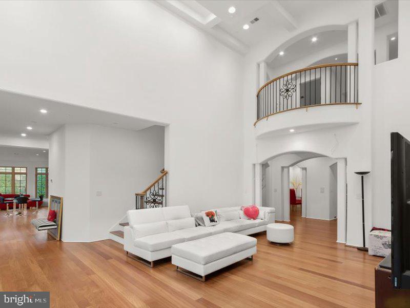 Potomac, Maryland, 20854, United States, 6 Bedrooms Bedrooms, ,7 BathroomsBathrooms,Residential,Active,1927645