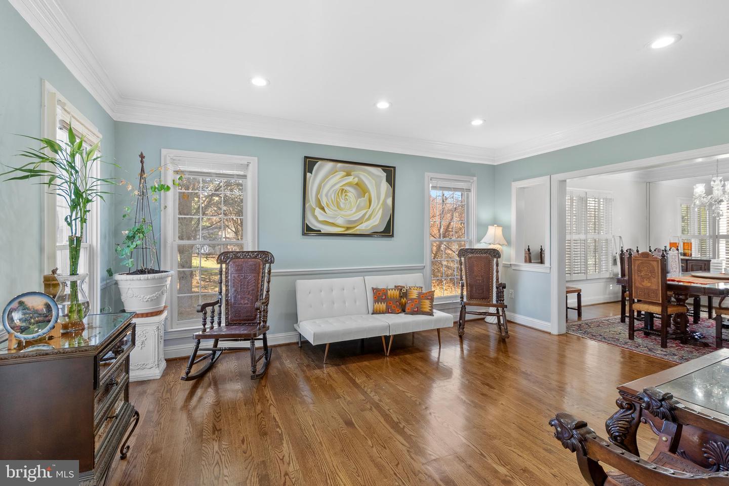 Gaithersburg, Maryland, 20879, United States, 5 Bedrooms Bedrooms, ,5 BathroomsBathrooms,Residential,Active,1999190