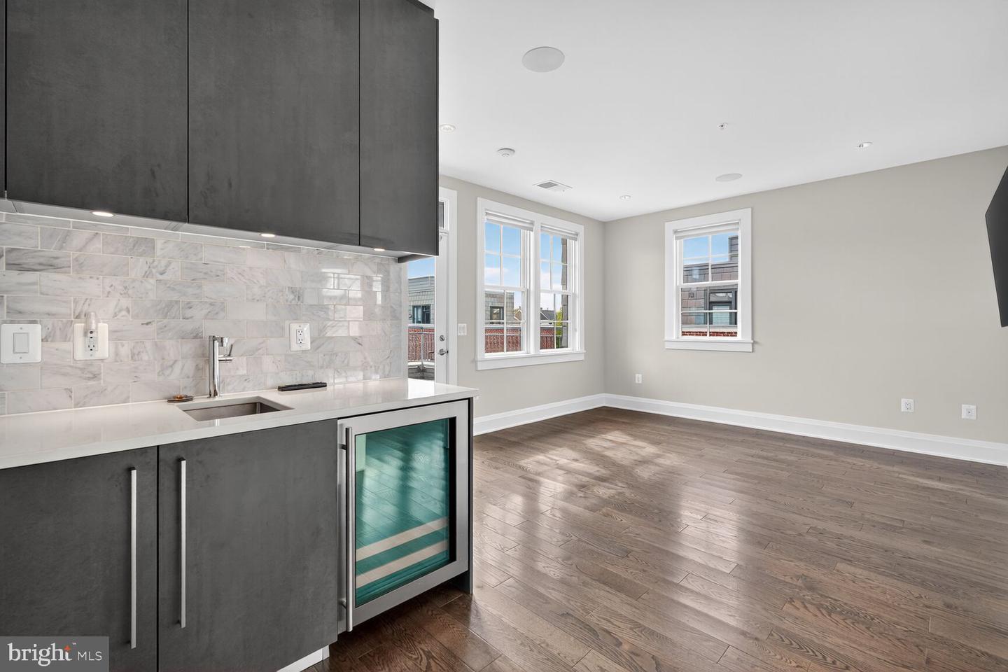 Alexandria, Virginia, 22314, United States, 4 Bedrooms Bedrooms, ,5 BathroomsBathrooms,Residential,Active,1959984