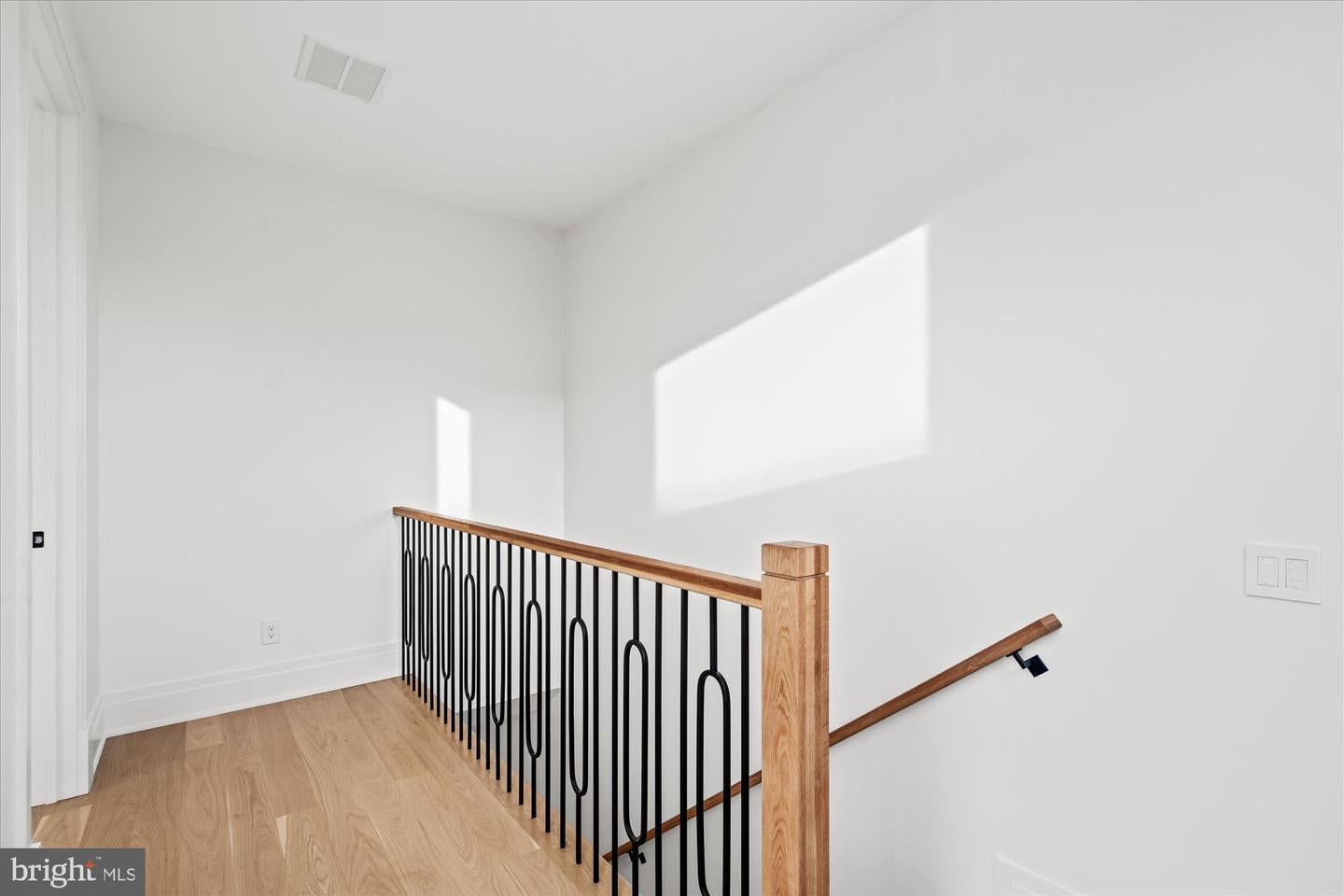 Alexandria, Virginia, 22314, United States, 4 Bedrooms Bedrooms, ,5 BathroomsBathrooms,Residential,Active,1993677