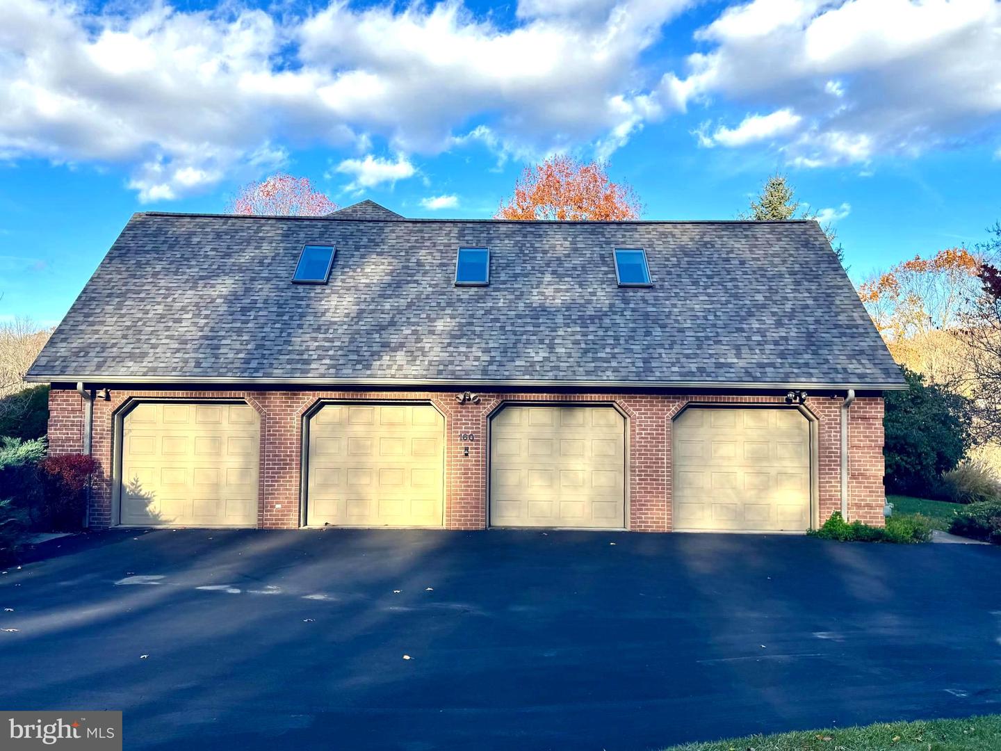 State College, Pennsylvania, 16801, United States, 4 Bedrooms Bedrooms, ,4 BathroomsBathrooms,Residential,Active,1988791