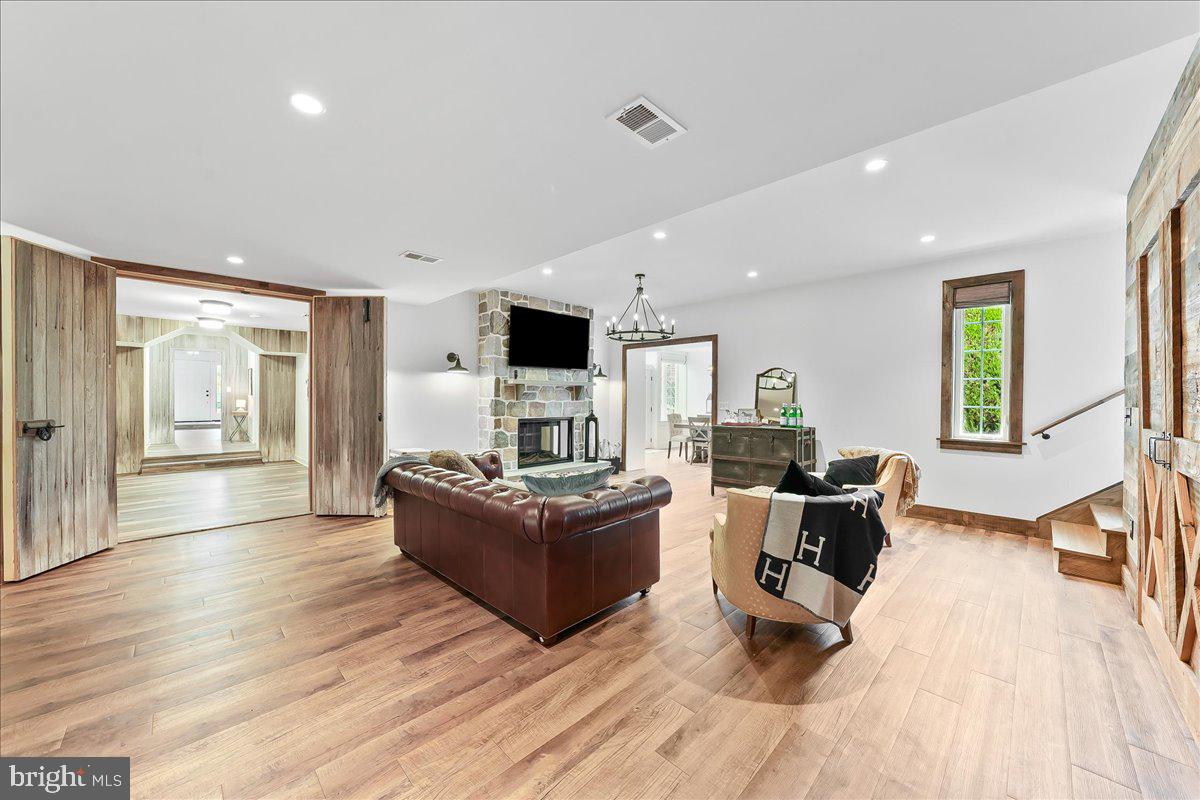 Wilmington, Delaware, 19807, United States, 5 Bedrooms Bedrooms, ,6 BathroomsBathrooms,Residential,Active,1988434