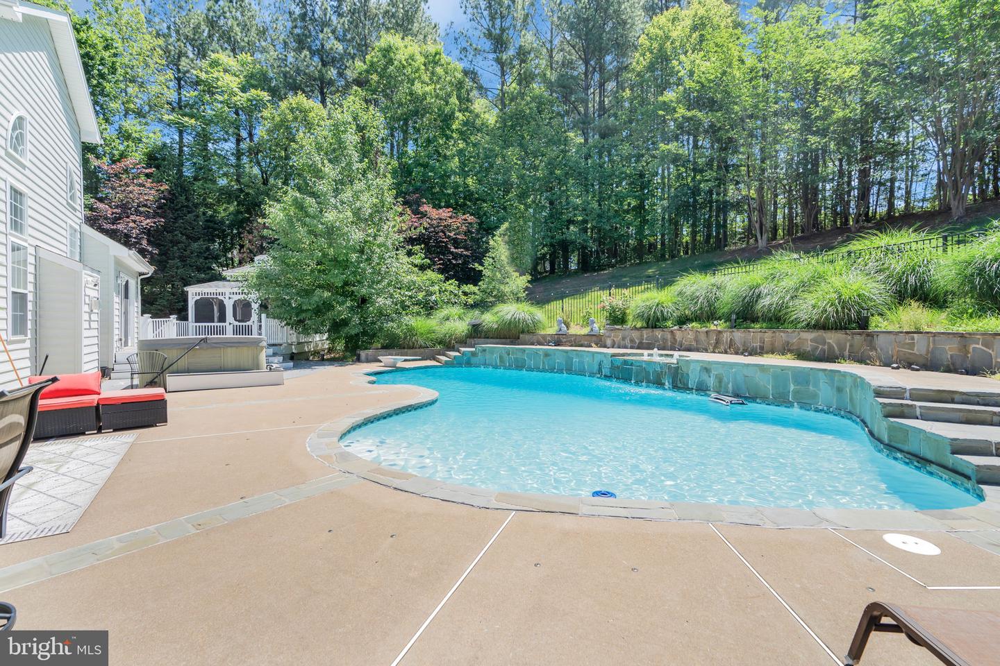 Manassas, Virginia, 20112, United States, 6 Bedrooms Bedrooms, ,5 BathroomsBathrooms,Residential,Active,2052030