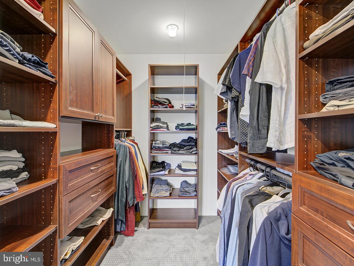 Monmouth Junction, New Jersey, 08852, United States, 5 Bedrooms Bedrooms, ,6 BathroomsBathrooms,Residential,Active,1820314