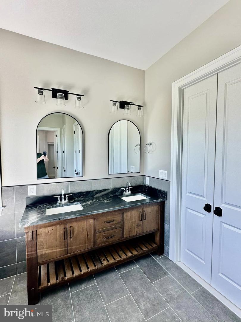 Earleville, Maryland, 21919, United States, 3 Bedrooms Bedrooms, ,5 BathroomsBathrooms,Residential,Active,1849556