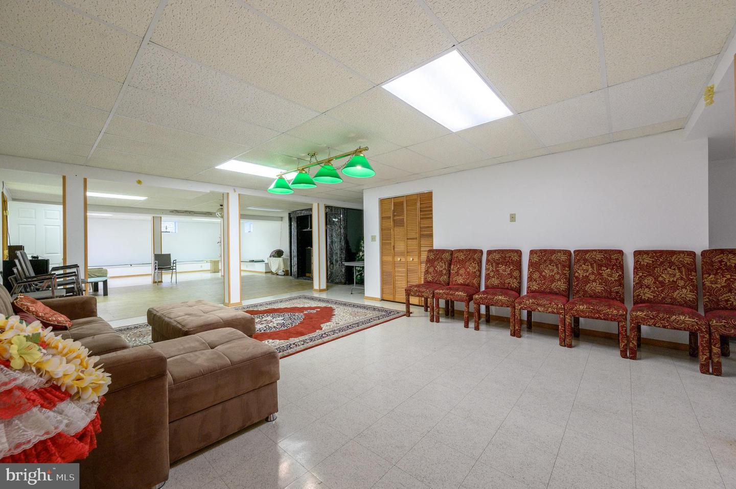 Monmouth Junction, New Jersey, 08852, United States, 5 Bedrooms Bedrooms, ,5 BathroomsBathrooms,Residential,Active,1987239